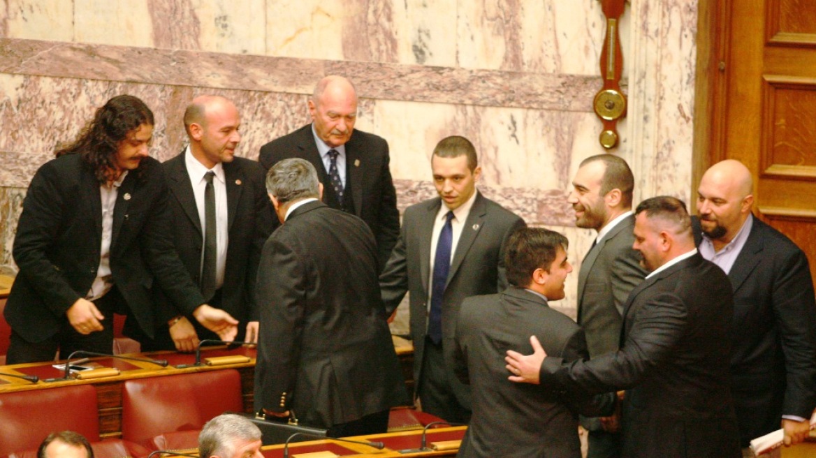 Χρυσή Αυγή: Δεν πρόκειται να ψηφίσουμε τον Δήμα για Πρόεδρο