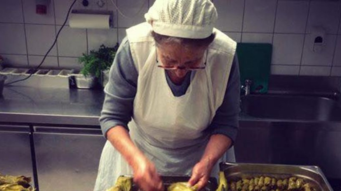 Η κυρία Αργυρώ, τα ντολμαδάκια και τα ταπεράκια στον Σταύρο