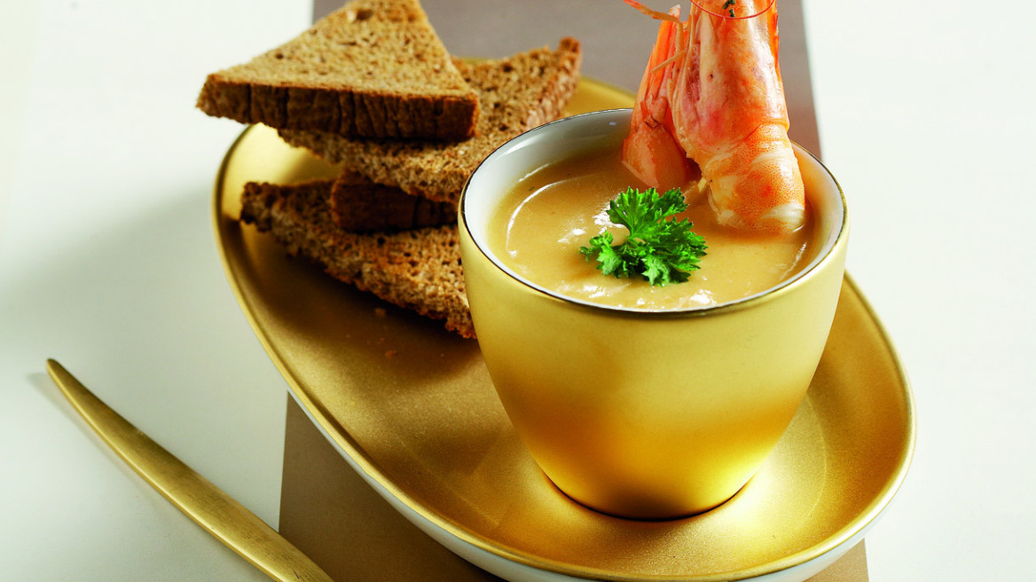 Μπισκ γαρίδας με μπράντι και ντομάτα