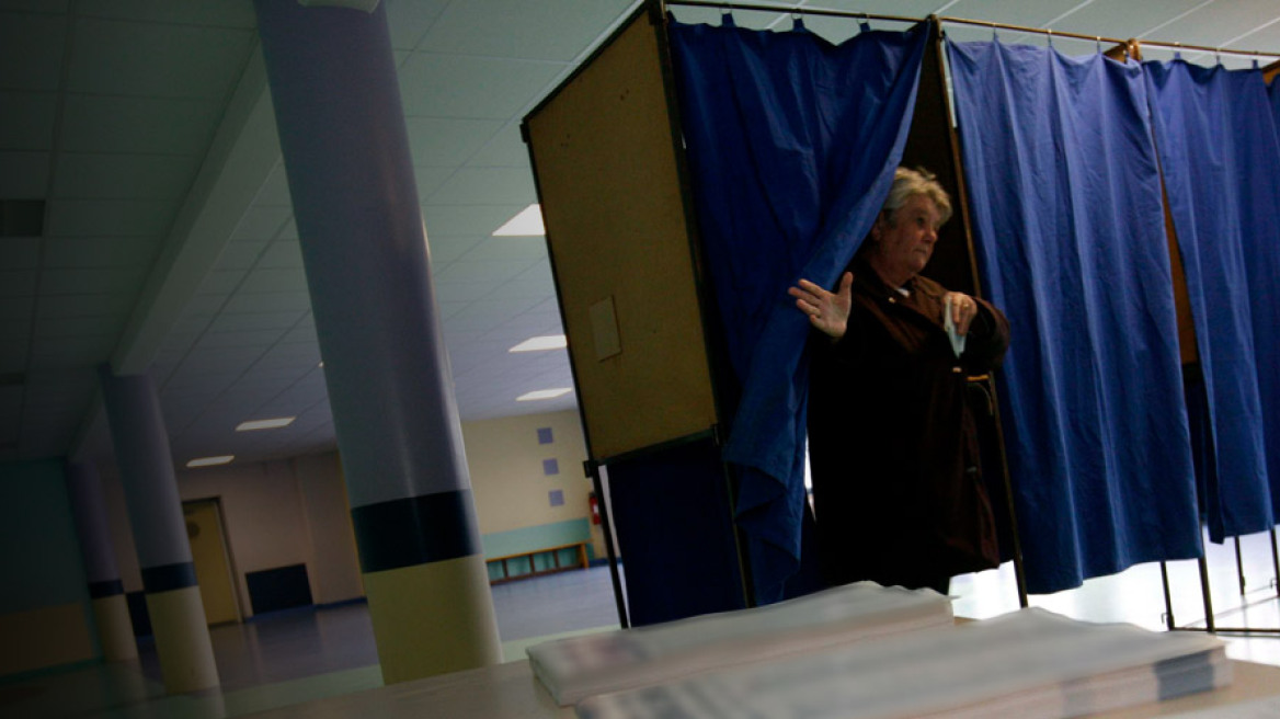 Μονομαχία Ν.Δ.-ΣΥΡΙΖΑ με τη διαφορά να μειώνεται στο 3,3%