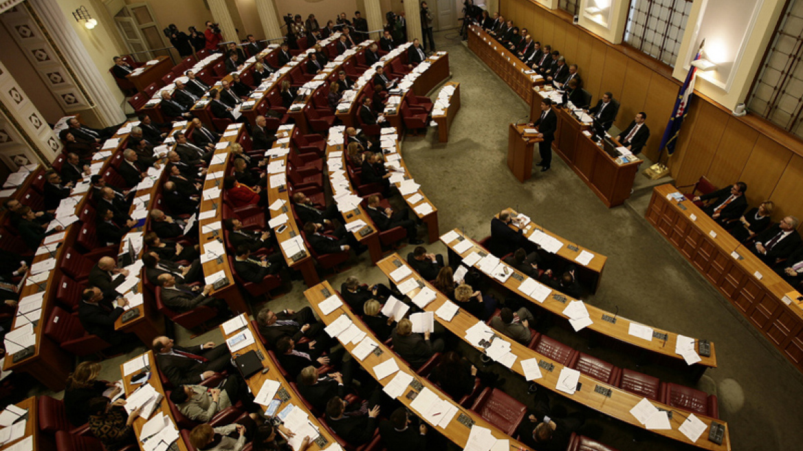 Οι Κροάτες ψηφίζουν για νέο πρόεδρο