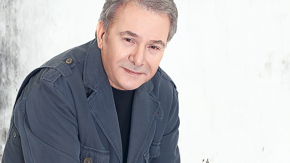 Μανώλης Μητσιάς: Κλασική αξία