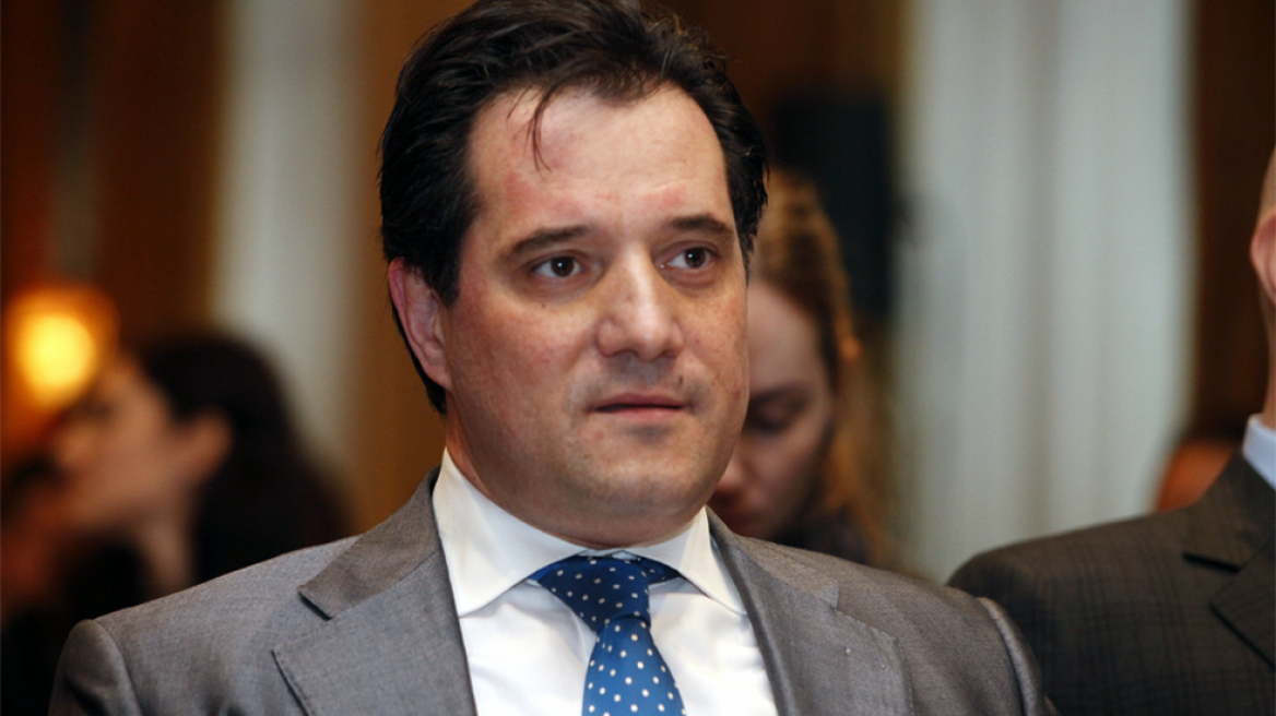 Αδωνις: Γιατί δεν ήρθε στην εκκλησία η κυρία Δούρου;