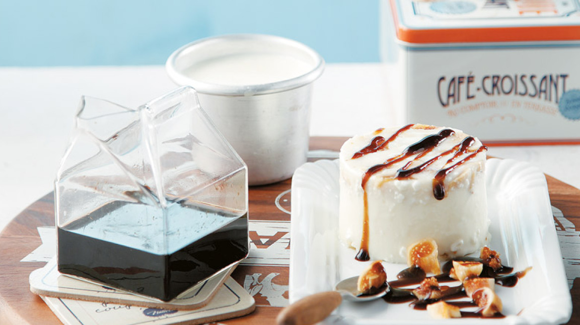 Πανακότα με φέτα, αποξηραμένα σύκα και κρέμα βαλσαμικό