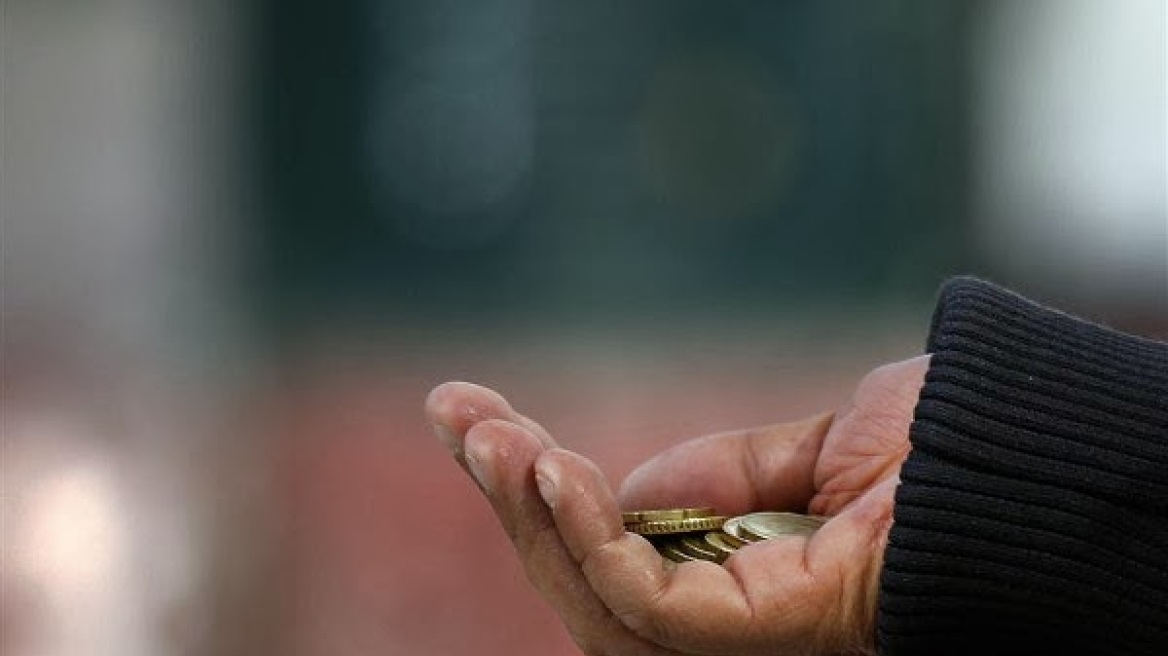 Πάτρα: Ελεύθερος ο άστεγος που συνελήφθη για χρέη 50 ευρώ