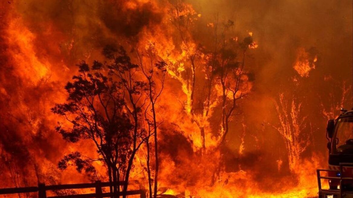 Μαίνεται η πύρινη λαίλαπα στη νότια Αυστραλία