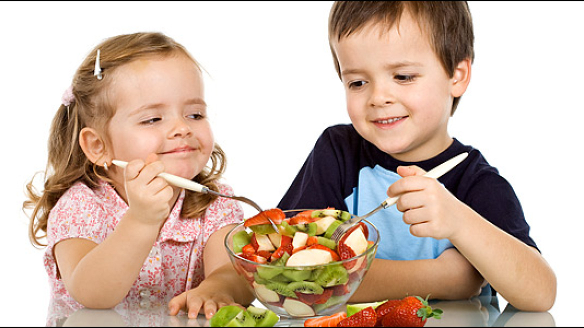 Οι σωστές και οι λάθος επιλογές στην παιδική διατροφή