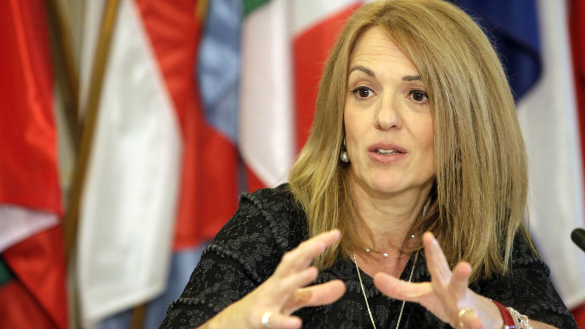 Στηρίζει Παπανδρέου η Κοππά, αλλά δεν θα είναι υποψήφια