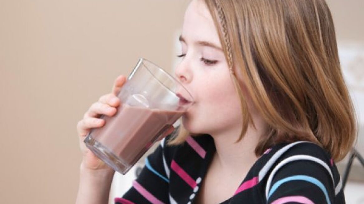 Το παιδί μου πίνει σοκολατούχο γάλα. Είναι θρεπτικό;