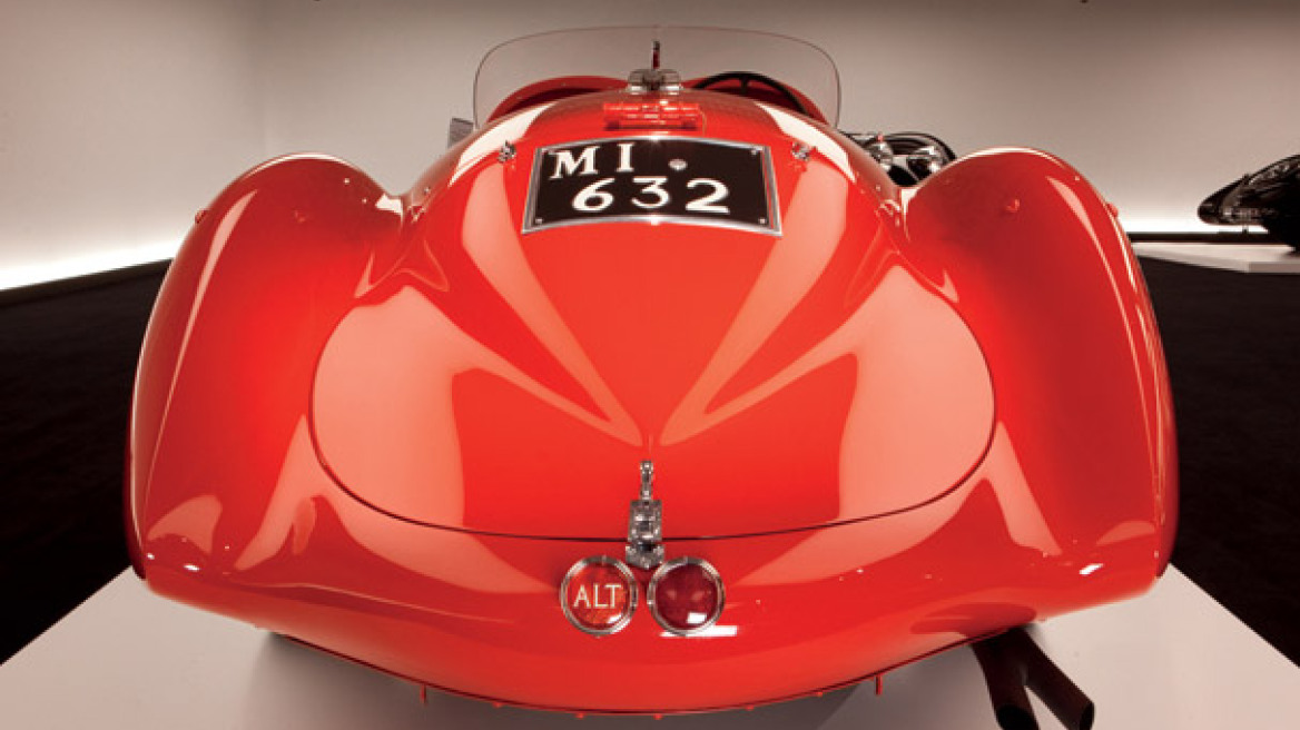 Δείτε τι έχει μέσα το γκαράζ του Ralph Lauren