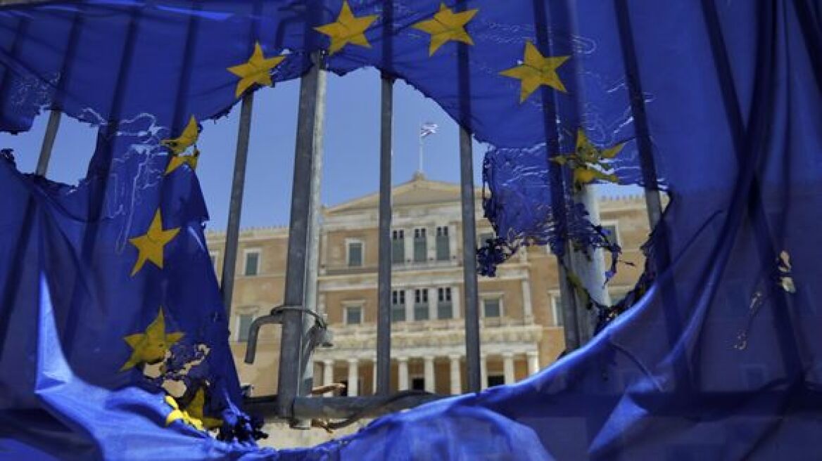 Die Zeit: Είναι αρκετά τρελός ο Τσίπρας για να πυροδοτήσει τη βόμβα... και να διαλύσει την ευρωζώνη;