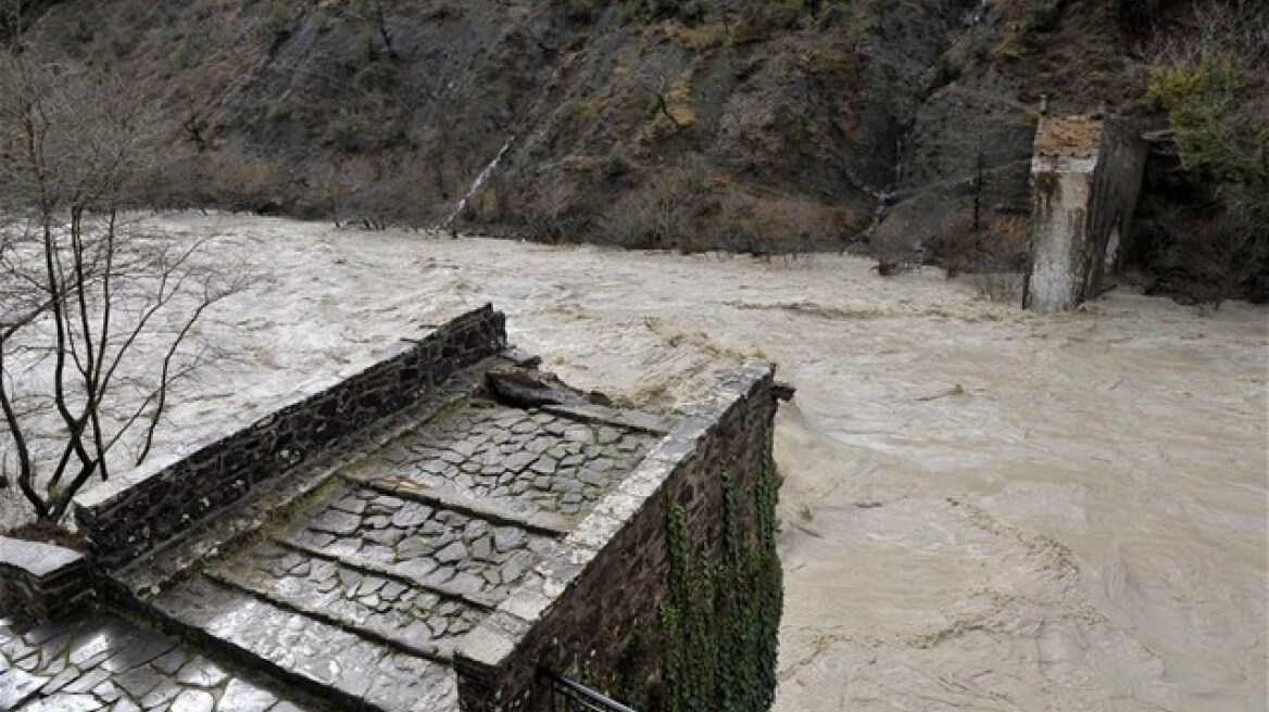 Σπίρτζης: Στοίχημα για την Ελλάδα να ξαναγίνει το γεφύρι της Πλάκας