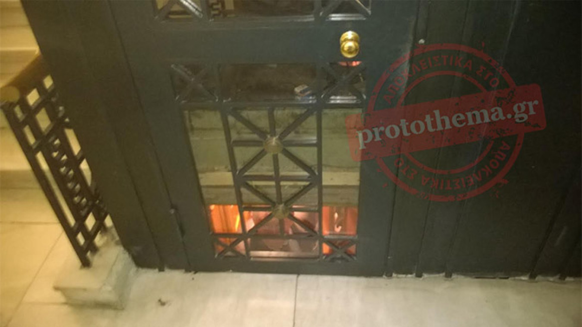 Κλείστηκε στο ασανσέρ της Βουλής ο Σταύρος Θεοδωράκης