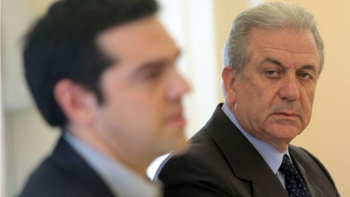 «Αυγή»: Αβραμόπουλο για Πρόεδρο; Όχι, ευχαριστούμε!