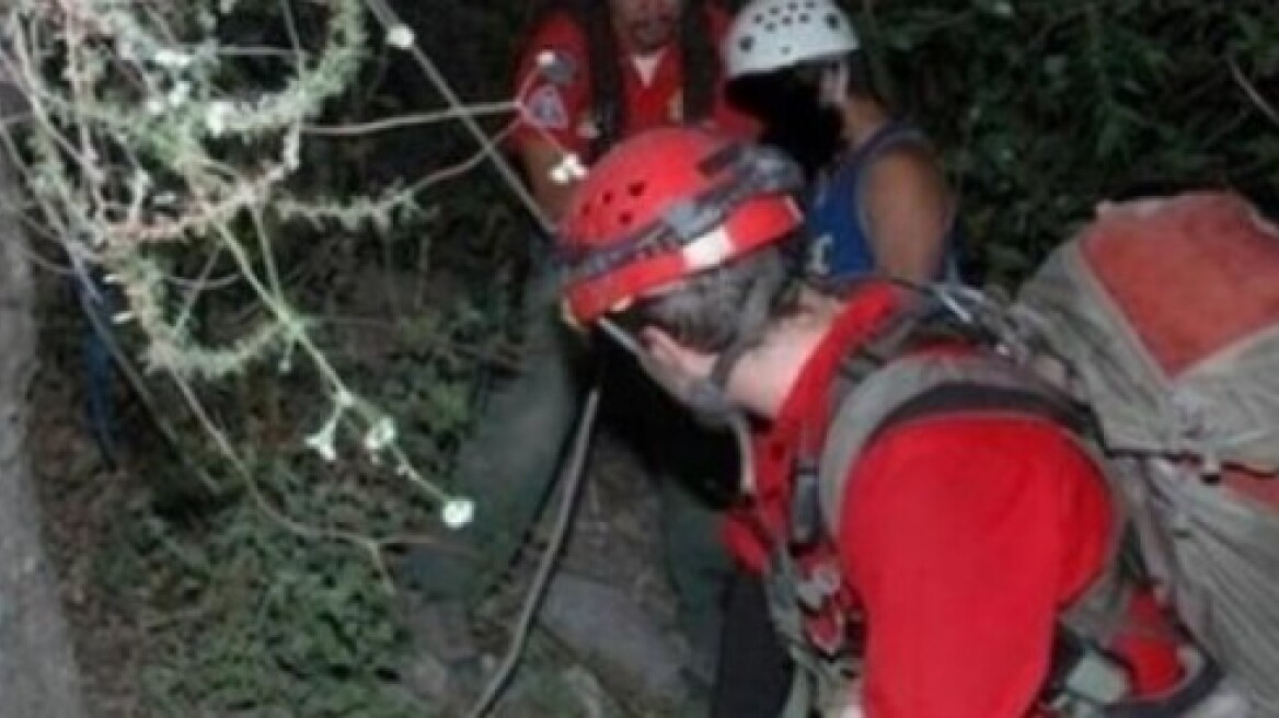 Αγραφα: Οικισμοί αποκλείστηκαν και έμειναν χωρίς ρεύμα - Νυχτερινή επιχείρηση της ΕΜΑΚ