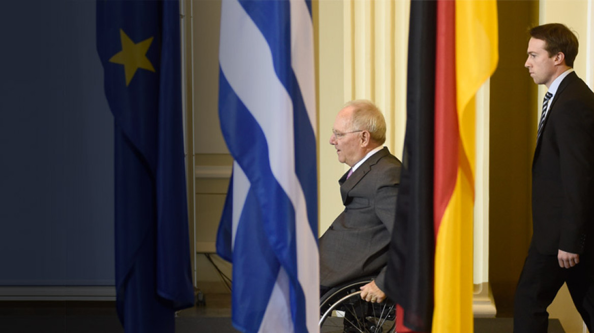 Bloomberg: Σόιμπλε-Βαρουφάκης συμφώνησαν ότι διαφωνούν - Bild: Η Ελλάδα έχει δύσκολο δρόμο