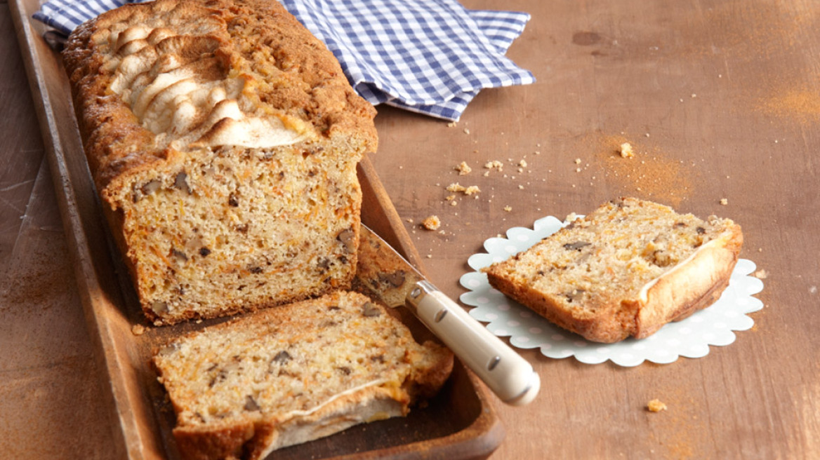 Κέικ καρότου με μήλο