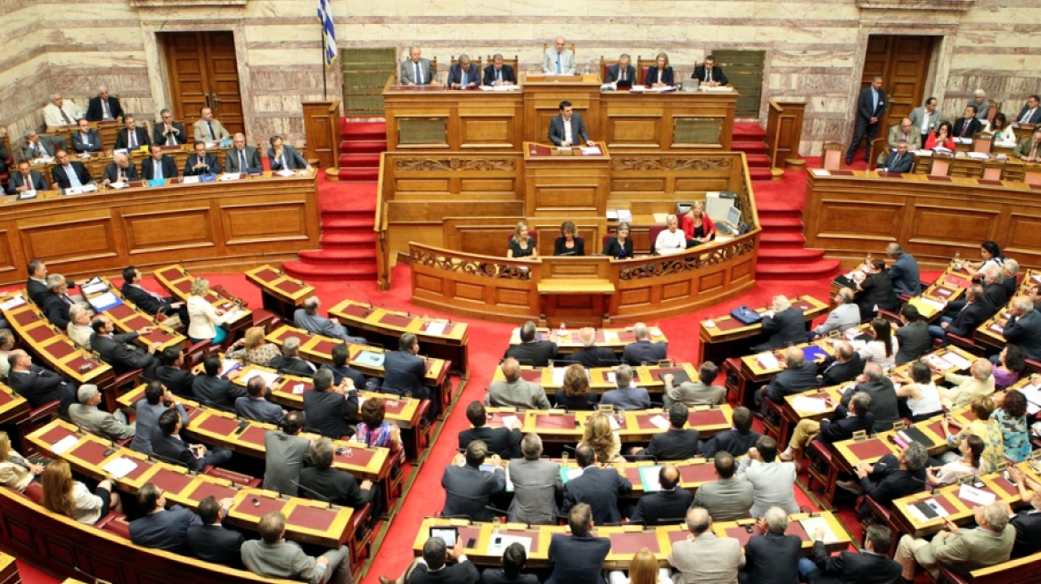 Bloomberg: Η ελληνική κυβέρνηση ψάχνει τώρα για Plan C