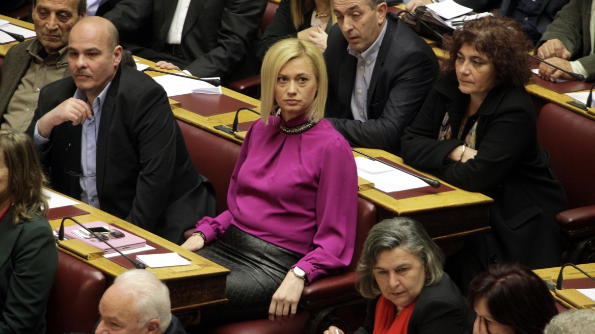 Η Ραχήλ Μακρή αυτοαποθεώνεται για τα 60 δισ. της ΕΚΤ