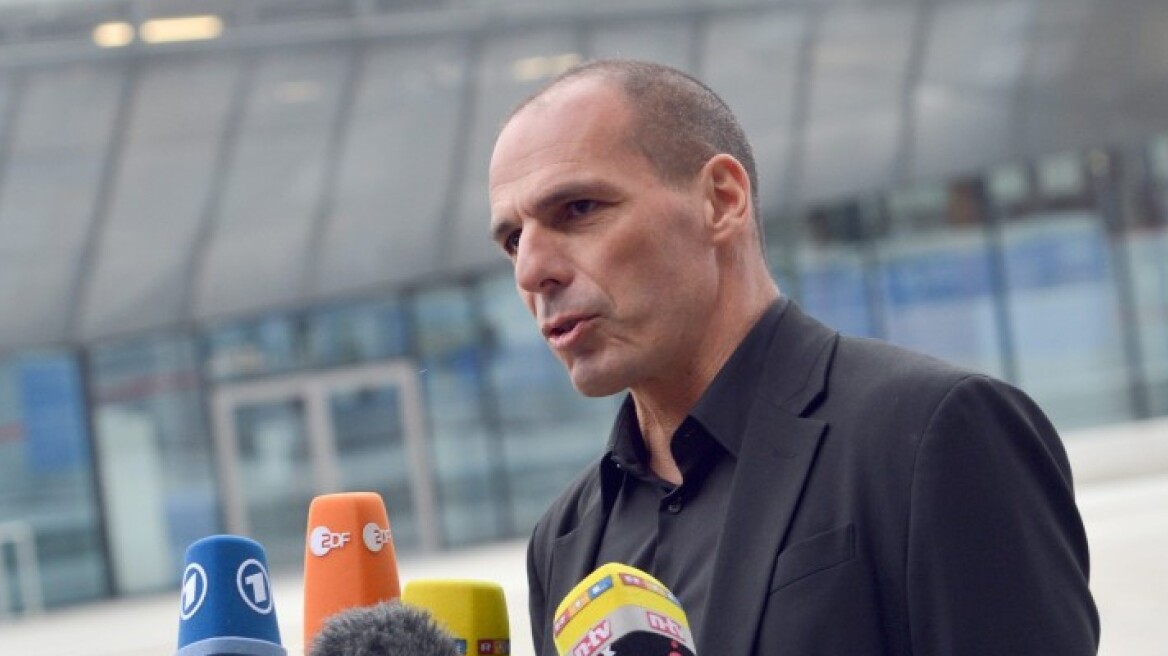 Βαρουφάκης αποστομώνει χρήστη του Twitter