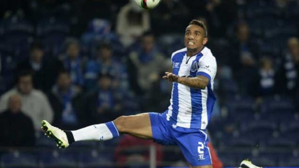 «Πόκερ» για Ντανίλο η Μπαρτσελόνα