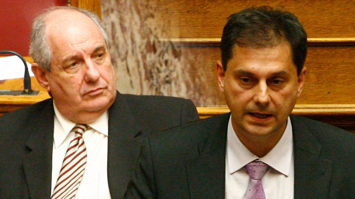 Aντιπαράθεση Χάρη Θεοχάρη - Τέρενς Κουϊκ στη Βουλή
