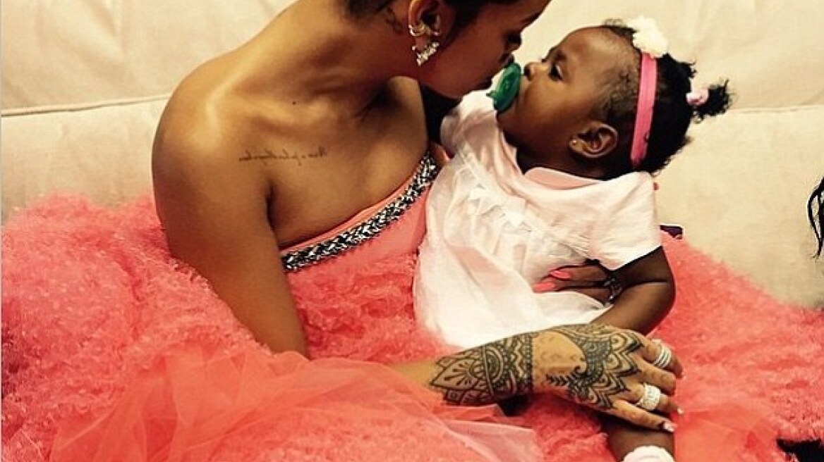 Rihanna: Επειγόντως να γίνει μητέρα