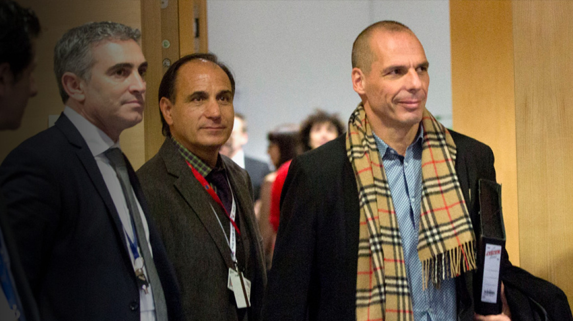 «Καρφώνει» Σόιμπλε η κυβέρνηση: Έφυγε, για να μας φορτώσει το αδιέξοδο