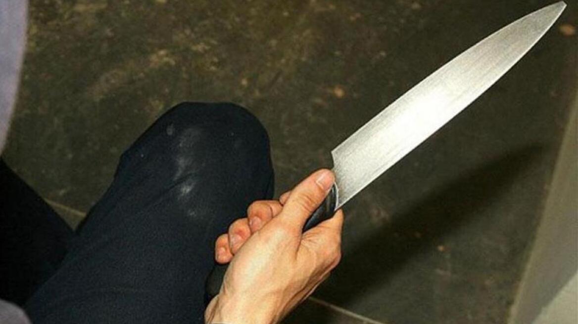 Δράμα: 33χρονος μαχαίρωσε τον αδερφό του και τον πατέρα του