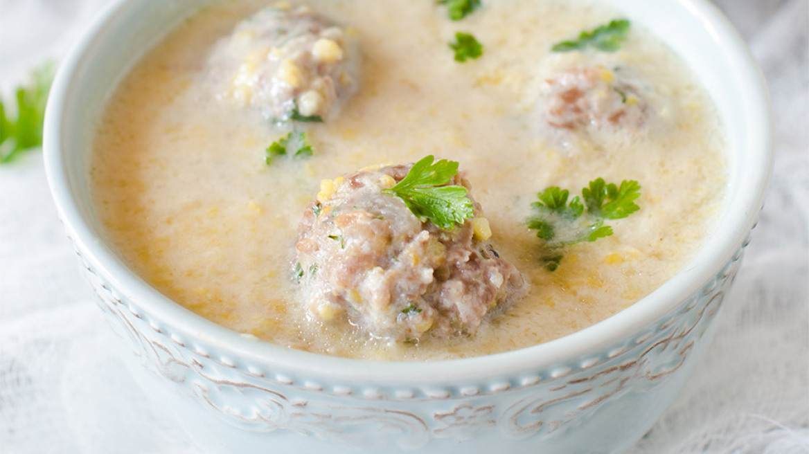 Γιουβαρλάκια σούπα