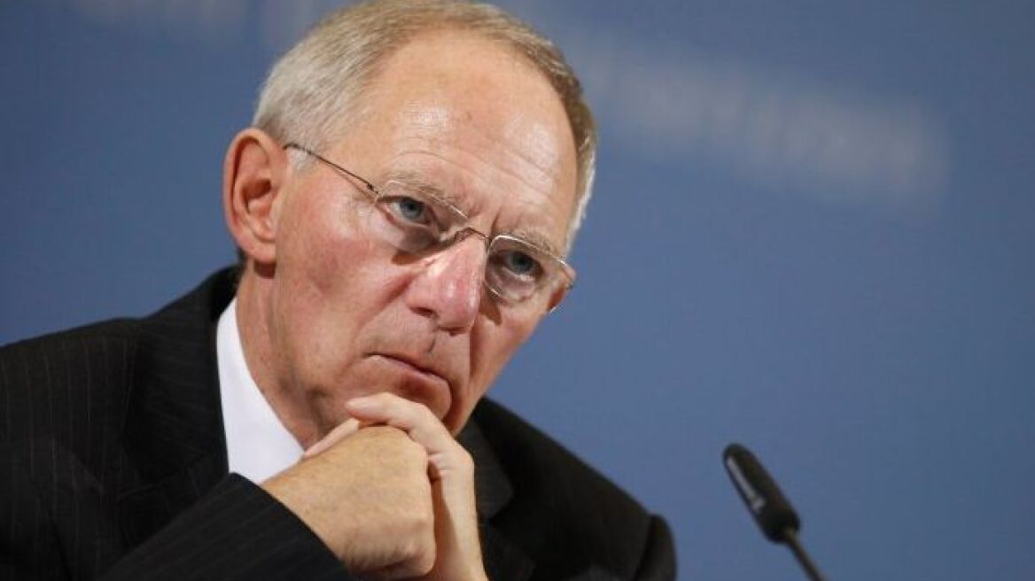 Σόιμπλε: Χάσιμο χρόνου το κοινωνικό πρόγραμμα που προτείνει ο Βαρουφάκης 