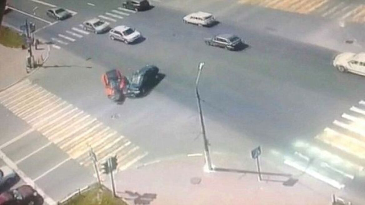 Video: Σοκαριστικό ατύχημα στη Ρωσία
