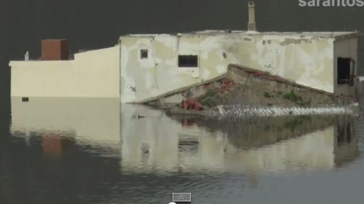 Σφεντύλι Ηρακλείου: Τα νερά έφτασαν στην εκκλησία του χωριού