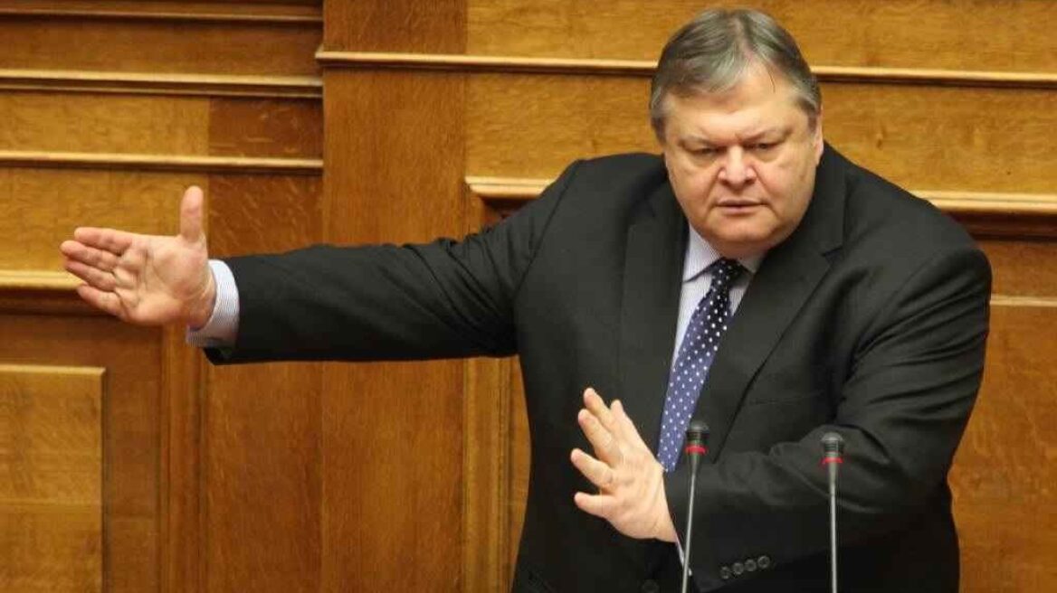 Βενιζέλος: Να μη συνδεθεί το θέμα των αποζημιώσεων με το τρέχον πρόγραμμα