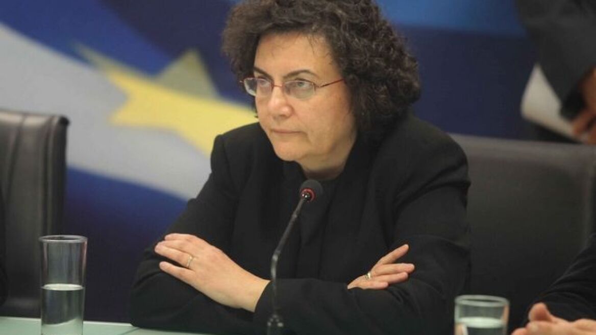 ΟΕΝΓΕ: Αφού η Βαλαβάνη δεν εμπιστεύεται τα δημόσια νοσοκομεία να παραιτηθεί