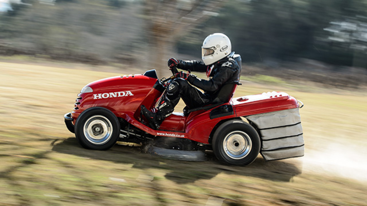 Η πιο γρήγορη μηχανή του γκαζόν στον κόσμο! (video)