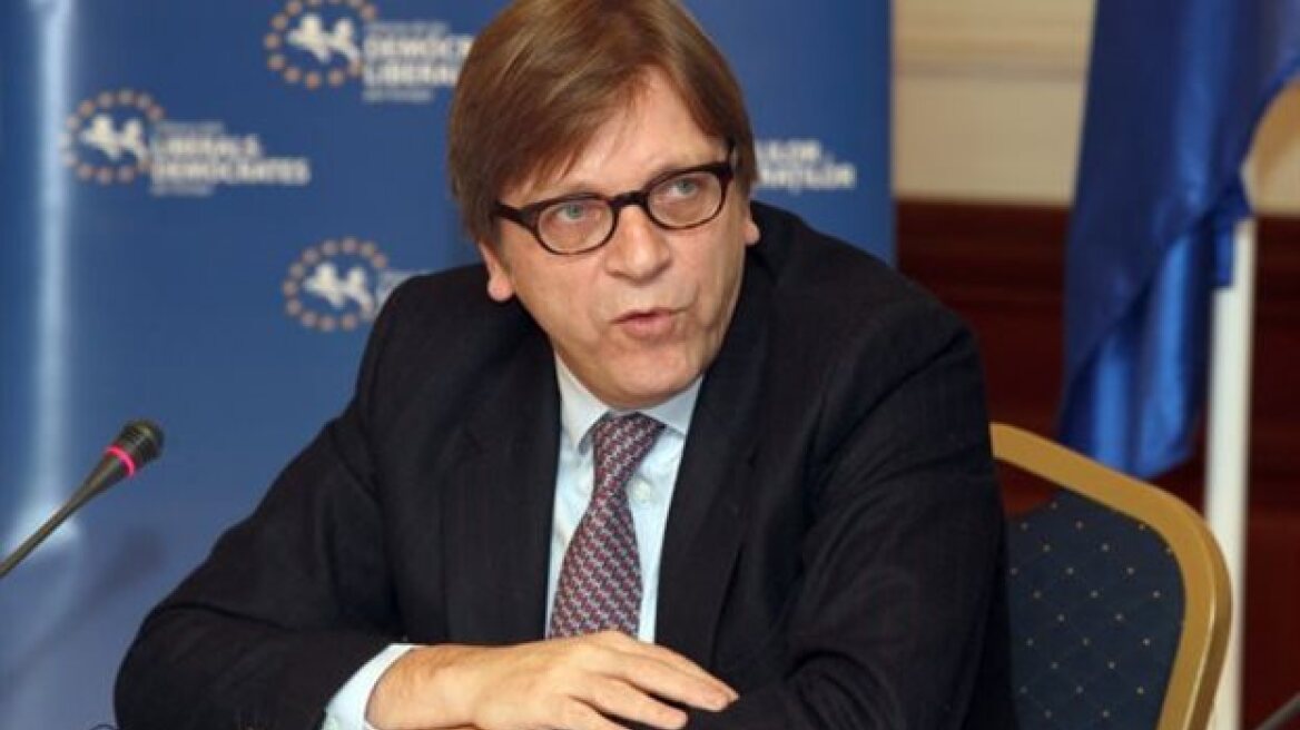 Φερχόφσταντ σε Αλέξη Τσίπρα: «Υπονομεύεις τις δομικές αξίες της Ευρώπης»