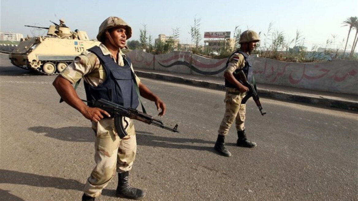 Αίγυπτος: Επίθεση κατά στρατιωτών στη χερσόνησο του Σινά