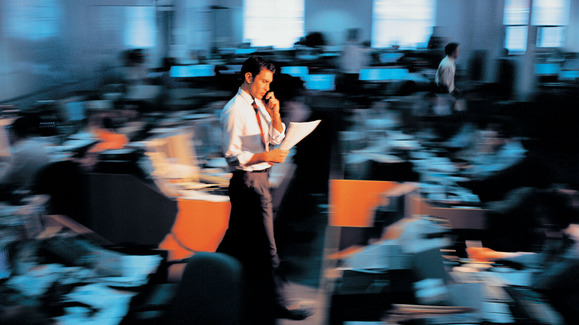 Πώς αμείβεται η αργία της 25ης Μαρτίου σύμφωνα με τον νόμο