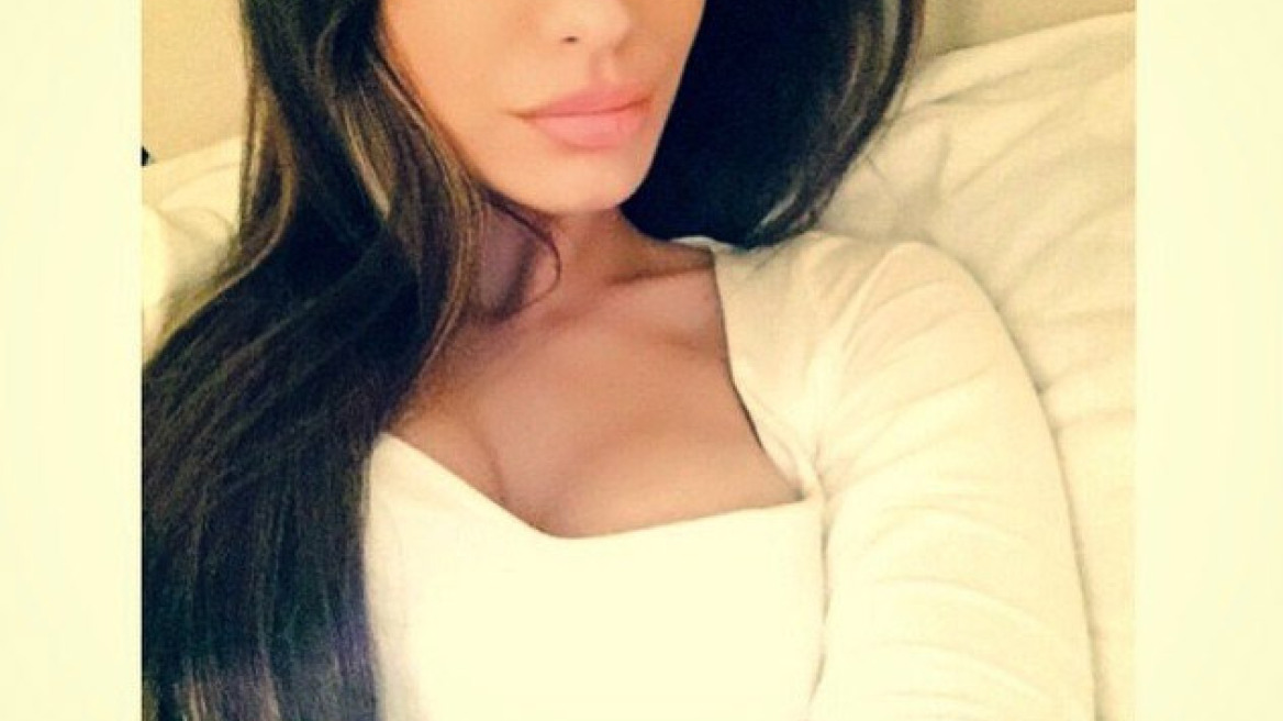 Σοφία Μπακλαβά: Η... γλυκιά απόλαυση του Καραγκούνη! (pics)