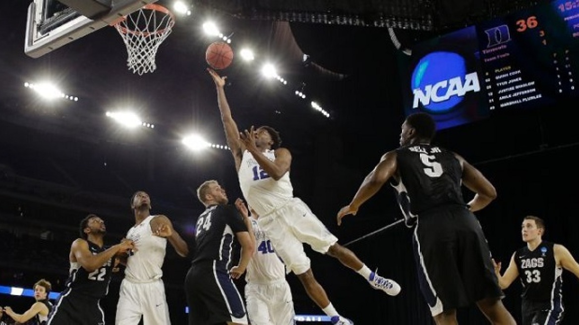 NCAA: Ντιούκ και Μίσιγκαν στο Final Four