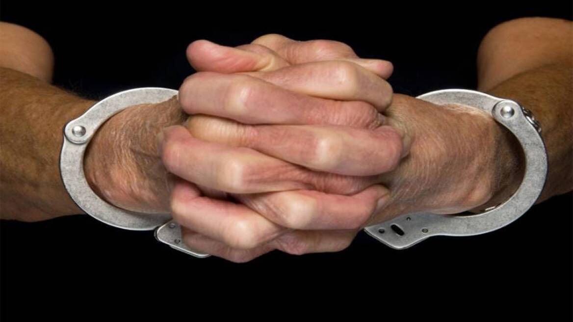 Συνελήφθη ο διευθυντής της Ιντερπόλ στα Τίρανα