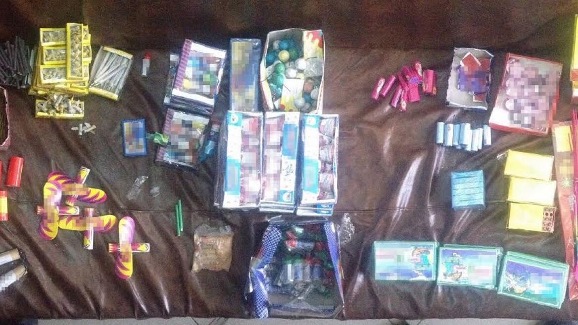 Εκατοντάδες κροτίδες και βεγγαλικά σε χωριό της Ξάνθης