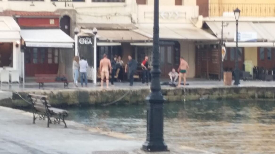 Χανιά: Τύφλα στο μεθύσι έπεσαν στο λιμάνι και μετά γυρνούσαν... τσίτσιδοι!