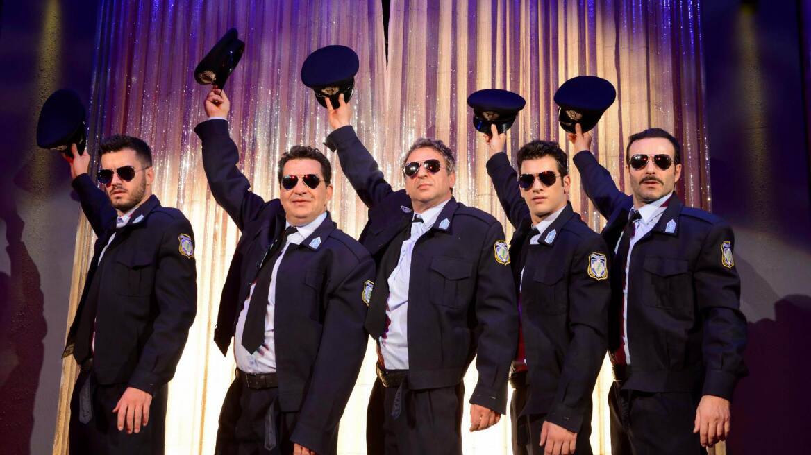 «Άντρες Έτοιμοι για Όλα»: Oι παραστάσεις συνεχίζονται και μετά το Πάσχα  