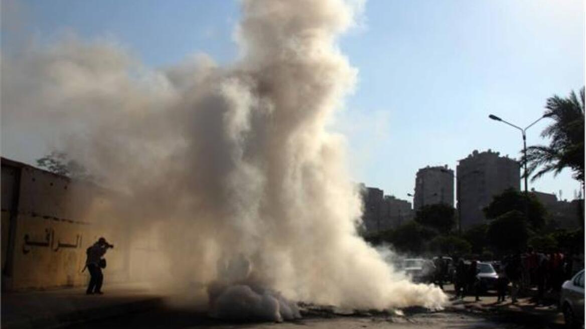 Δύο βόμβες εξερράγησαν κοντά σε αστυνομικό τμήμα στο Κάιρο