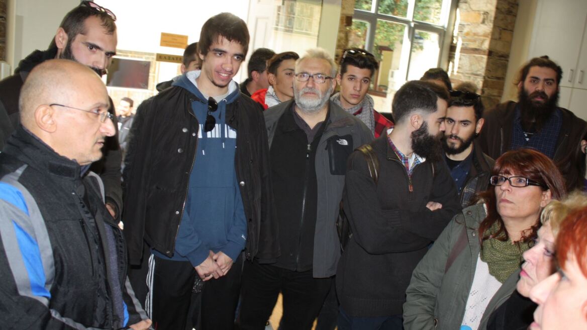 Από 2.400 έως 6.000 ευρώ τα εισοδηματικά κριτήρια για το δωρεάν ρεύμα