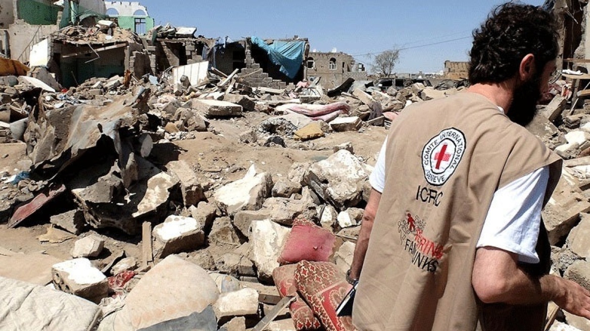 Υεμένη: Αεροσκάφος του Ερυθρού Σταυρού προσγειώθηκε στη Σαναά