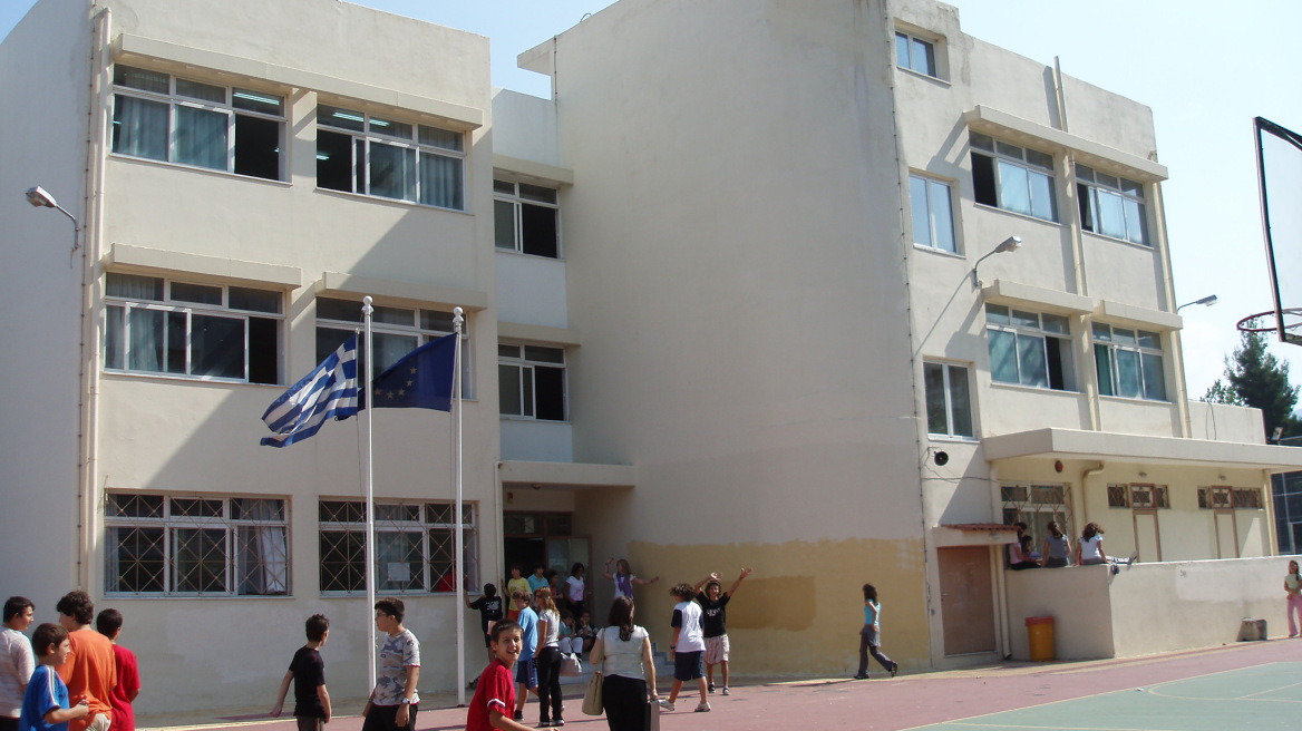 Εύβοια: Ανήλικοι βάνδαλοι προκάλεσαν ζημιές σε σχολείο