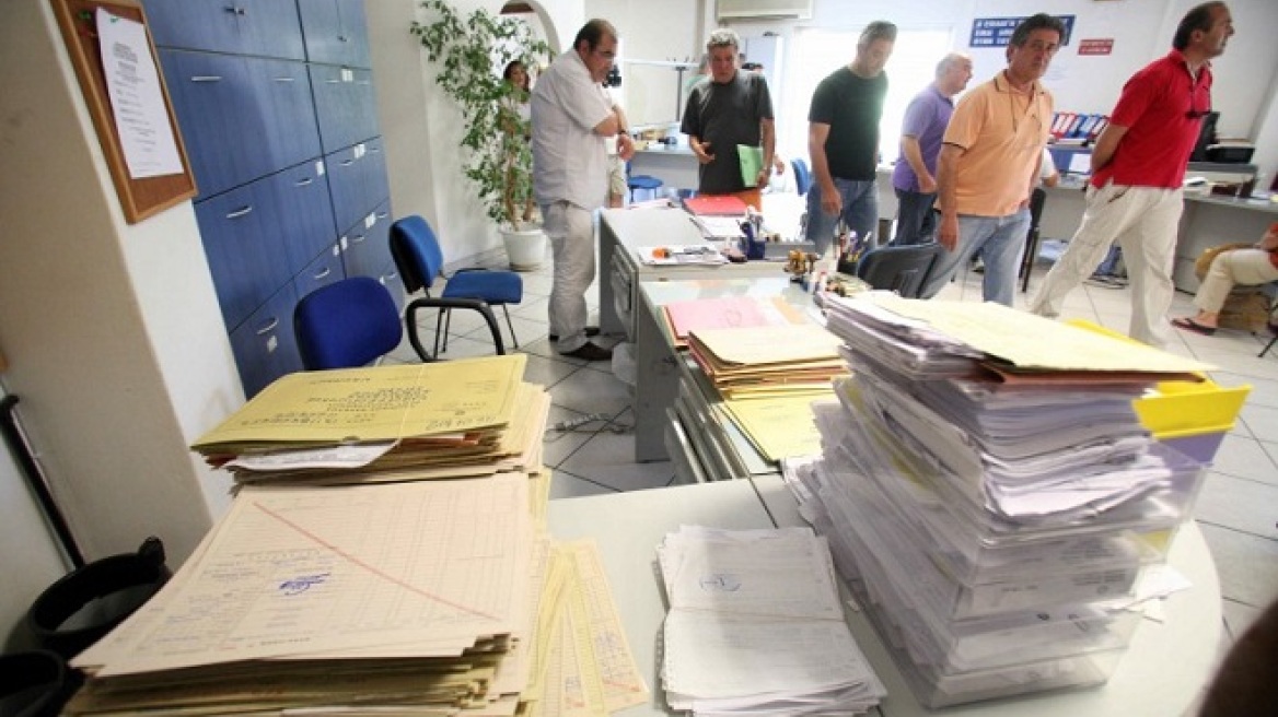 Ασφυκτικό κλίμα στις διαπραγματεύσεις με άξονα το ασφαλιστικό